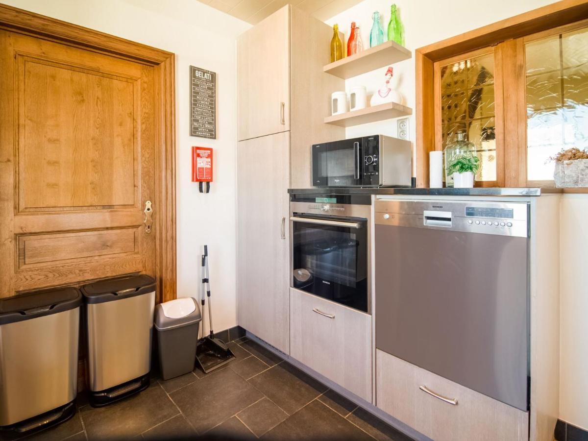 Pretty Farmhouse In Houffalize With Courtyard Екстер'єр фото