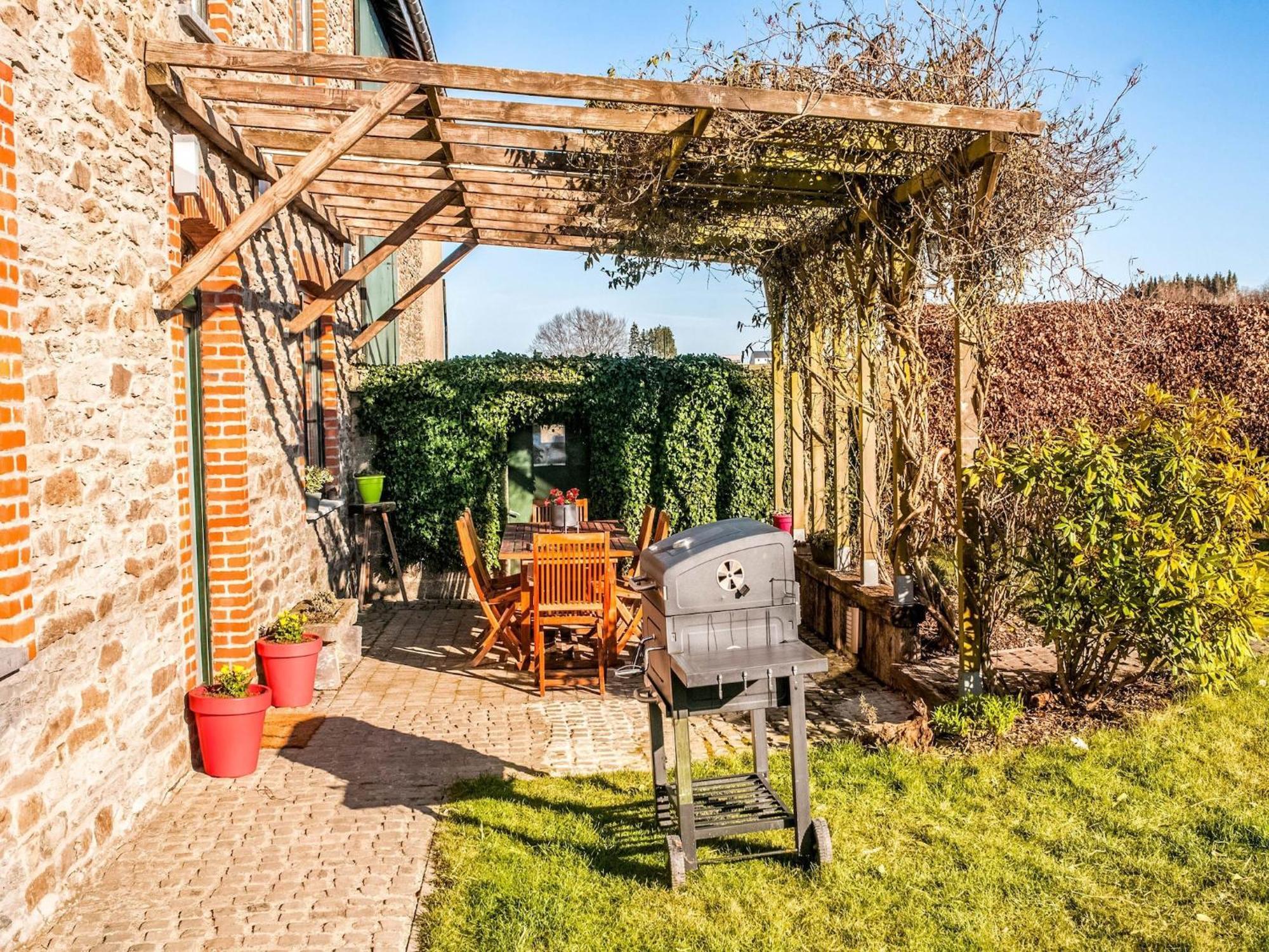 Pretty Farmhouse In Houffalize With Courtyard Екстер'єр фото